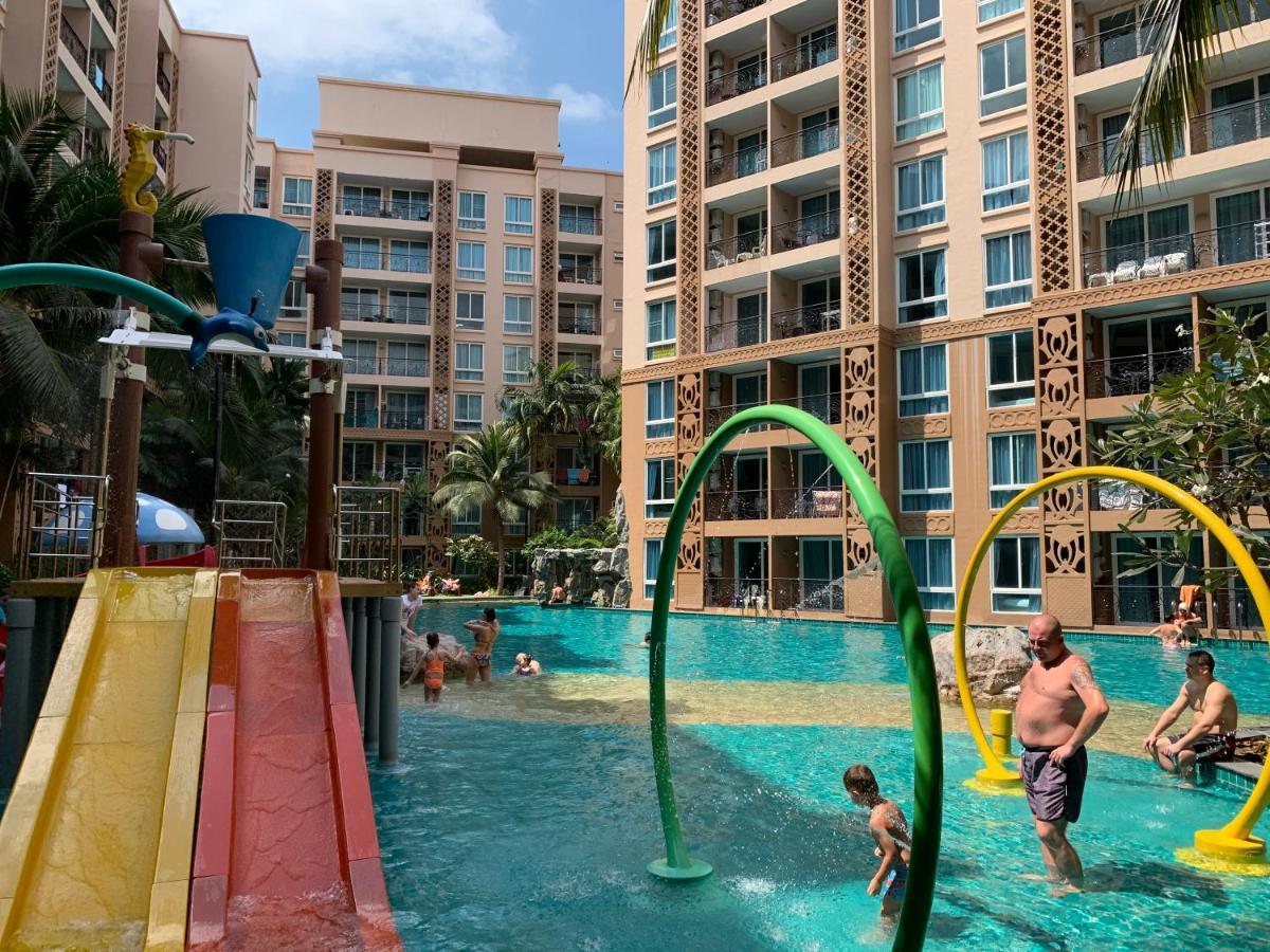 Atlantis Condo Resort Bãi biển Jomtien Ngoại thất bức ảnh
