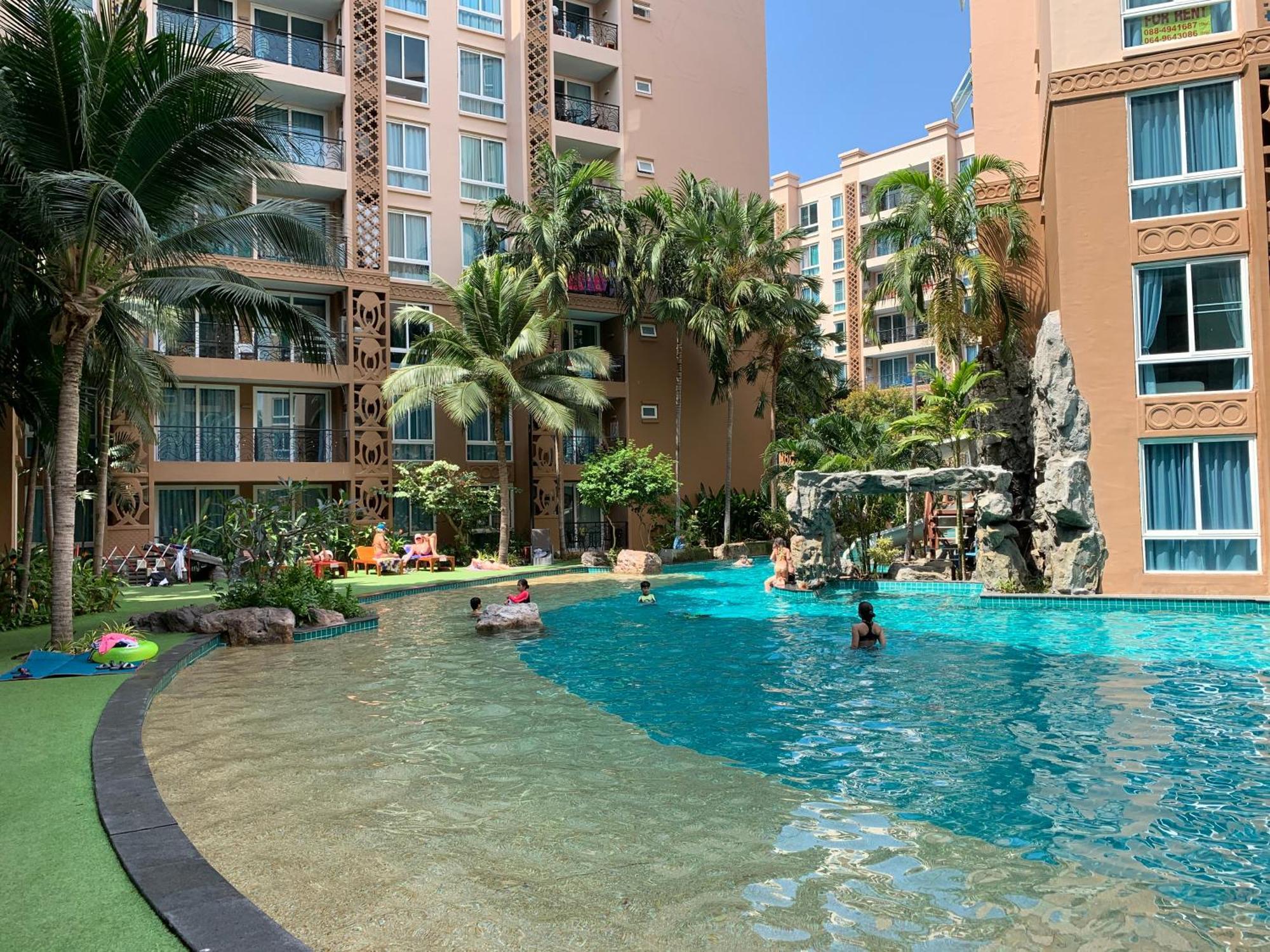 Atlantis Condo Resort Bãi biển Jomtien Ngoại thất bức ảnh