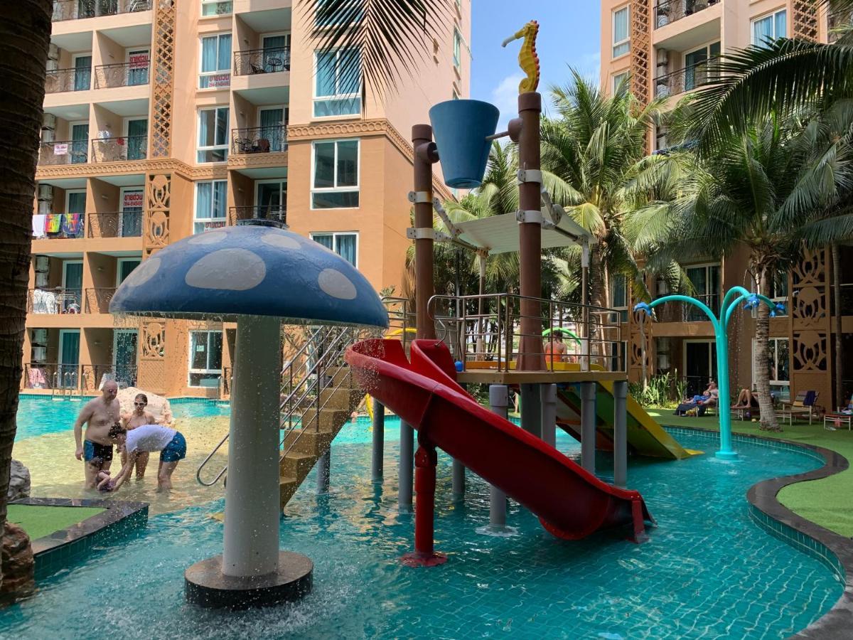 Atlantis Condo Resort Bãi biển Jomtien Ngoại thất bức ảnh